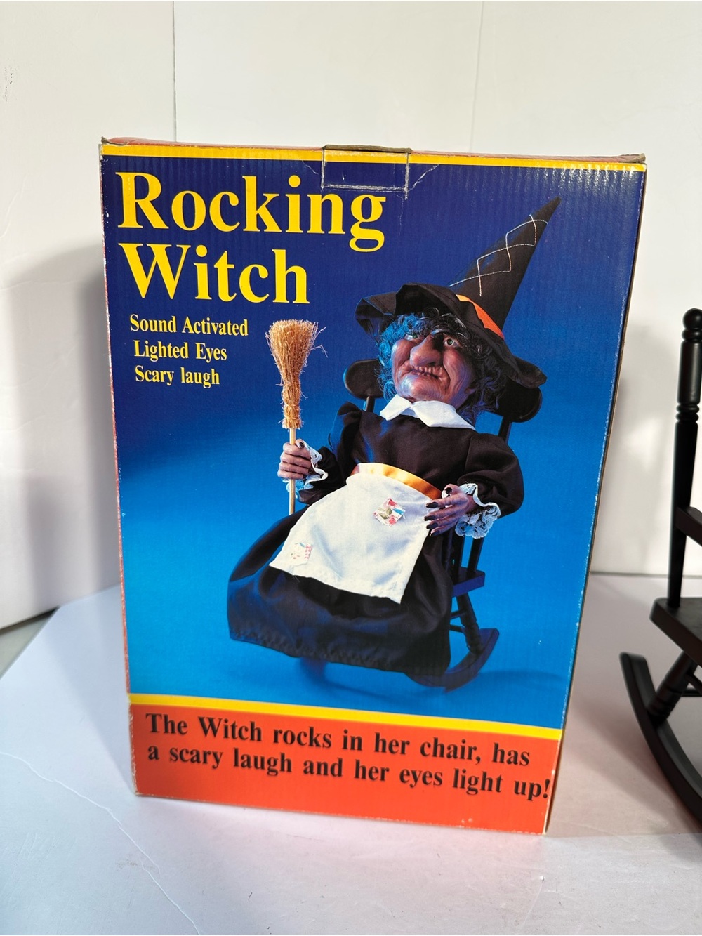 Vtg 1991 Gemmy Animated Rocking Witch Halloween Glowing Eyes Rocks Scary Laughs - Picture 7 of 15